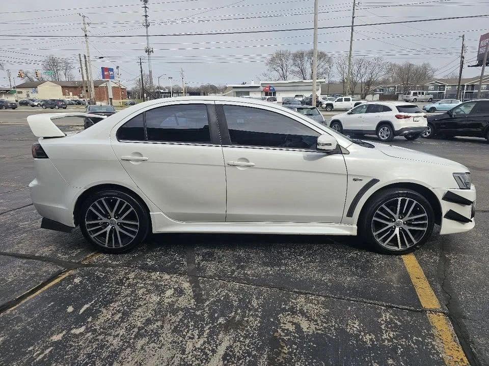 2017 Mitsubishi Lancer 10th Gen - Image 4 of 20