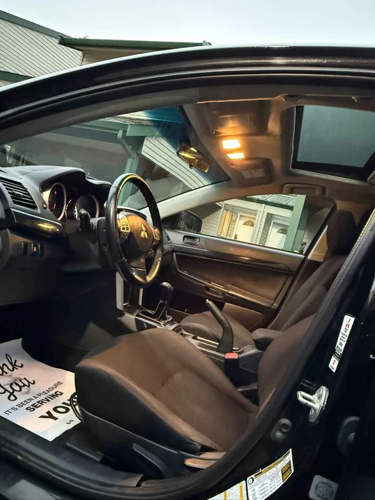 2017 Mitsubishi Lancer 10th Gen - Image 9 of 11