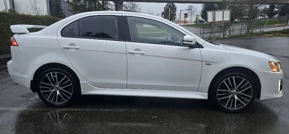 2017 Mitsubishi Lancer 10th Gen - Image 5 of 15