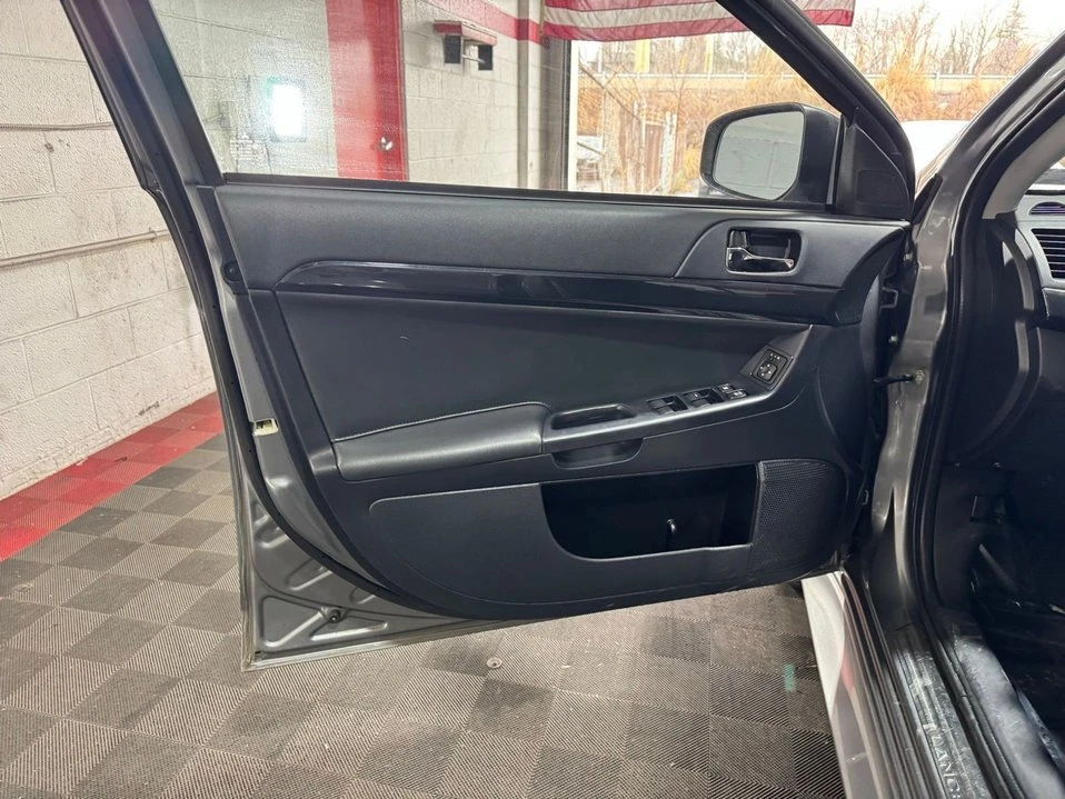 2017 Mitsubishi Lancer 10th Gen - Image 8 of 20