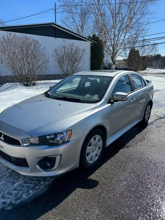 2017 Mitsubishi Lancer 10th Gen - Image 2 of 3