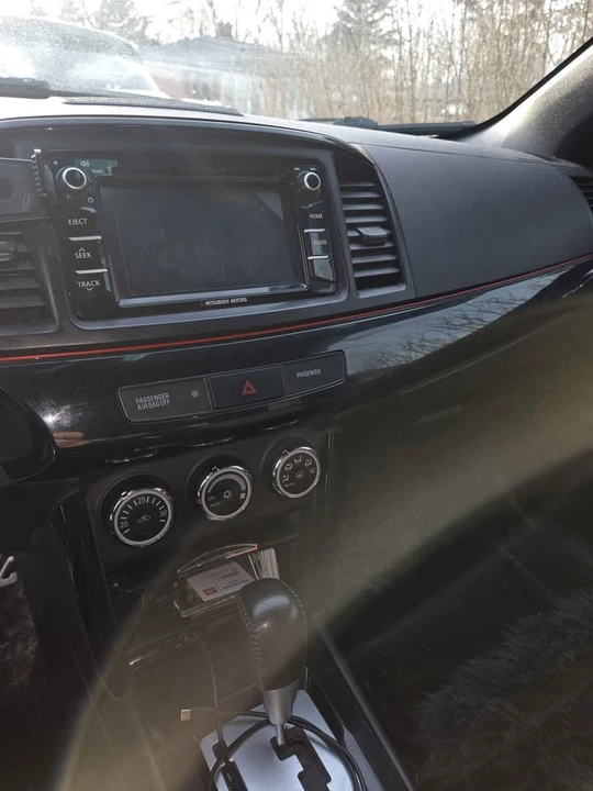 2017 Mitsubishi Lancer 10th Gen - Image 8 of 9