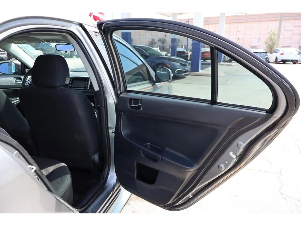 2017 Mitsubishi Lancer 10th Gen - Image 15 of 20