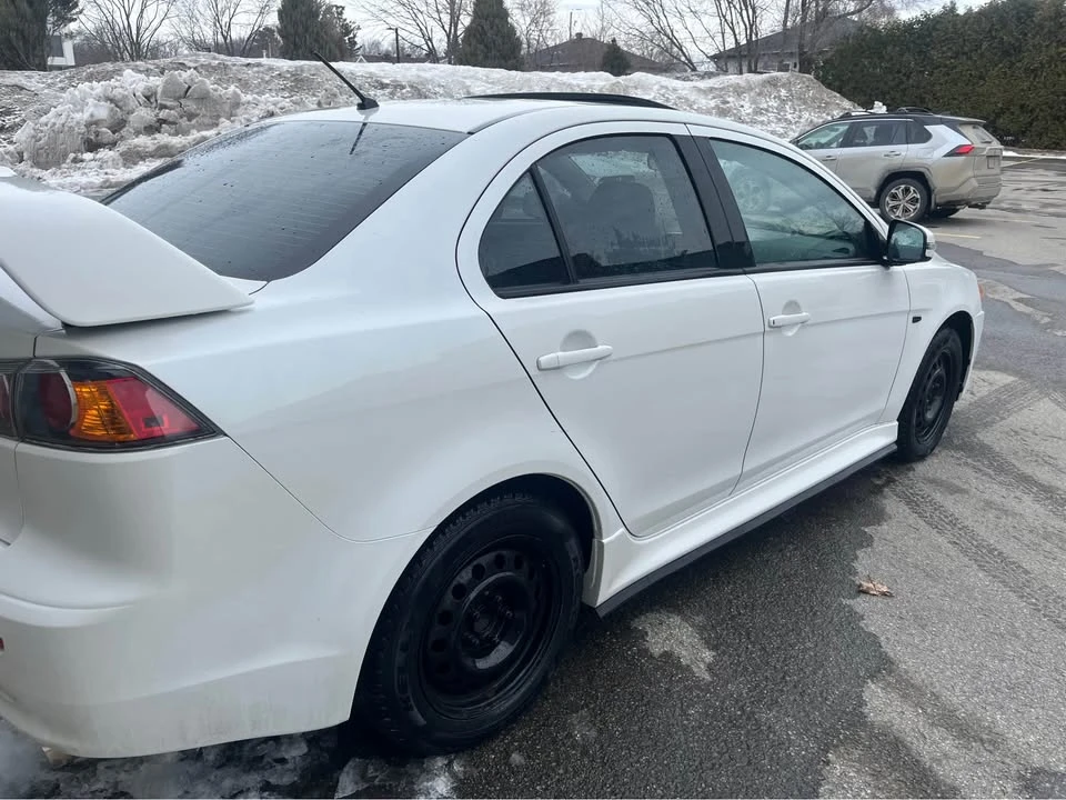 2017 Mitsubishi Lancer 10th Gen - Image 4 of 11