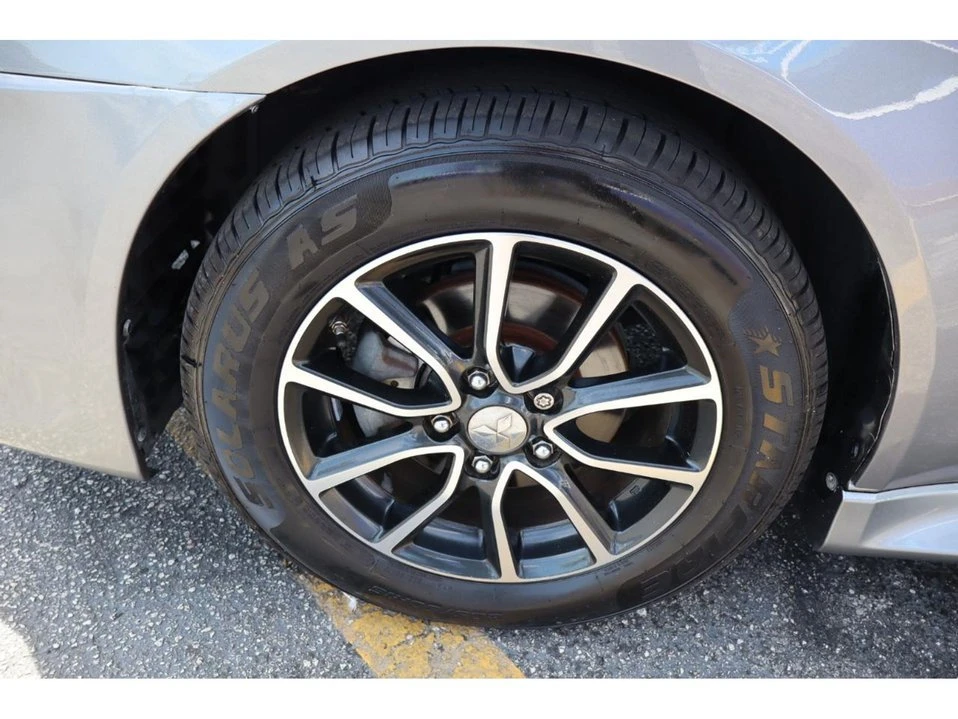 2017 Mitsubishi Lancer 10th Gen - Image 11 of 20