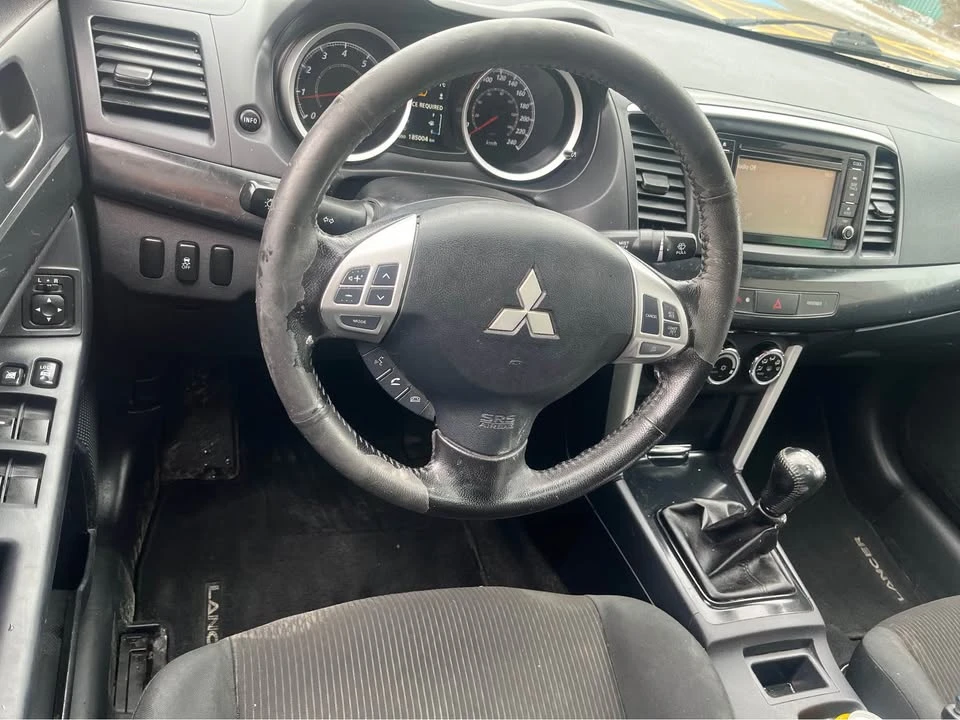 2017 Mitsubishi Lancer 10th Gen - Image 5 of 11