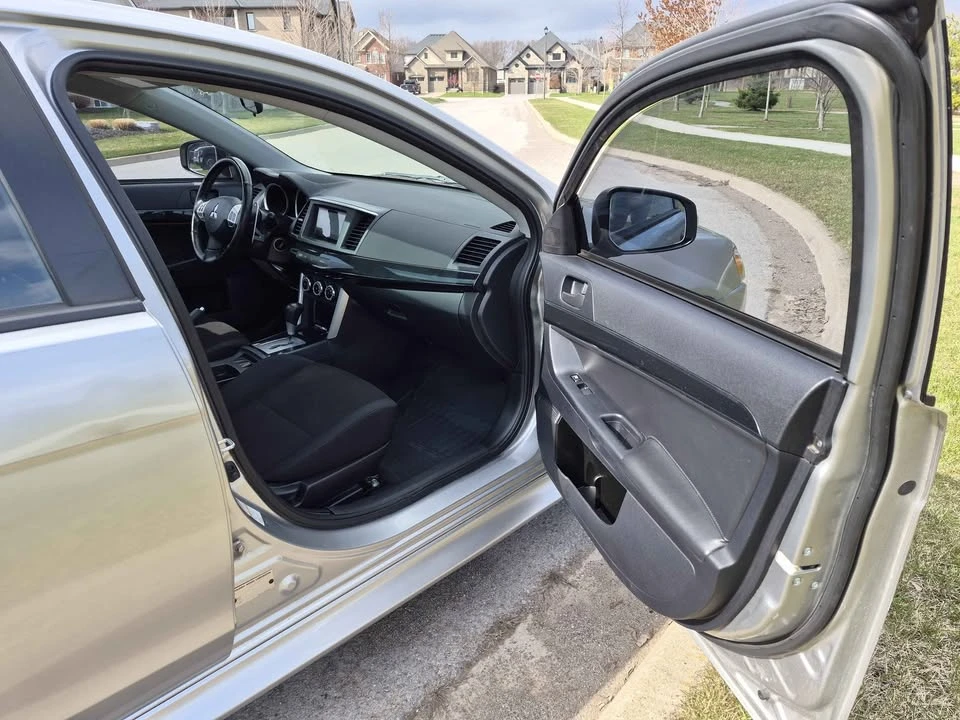 2017 Mitsubishi Lancer 10th Gen - Image 10 of 13
