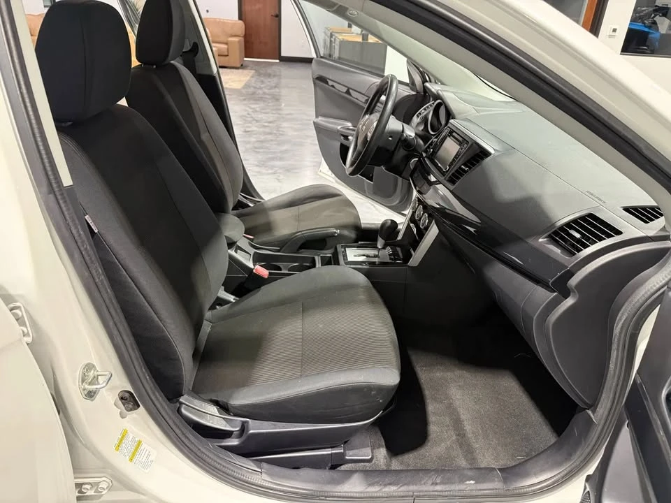 2017 Mitsubishi Lancer 10th Gen - Image 15 of 20