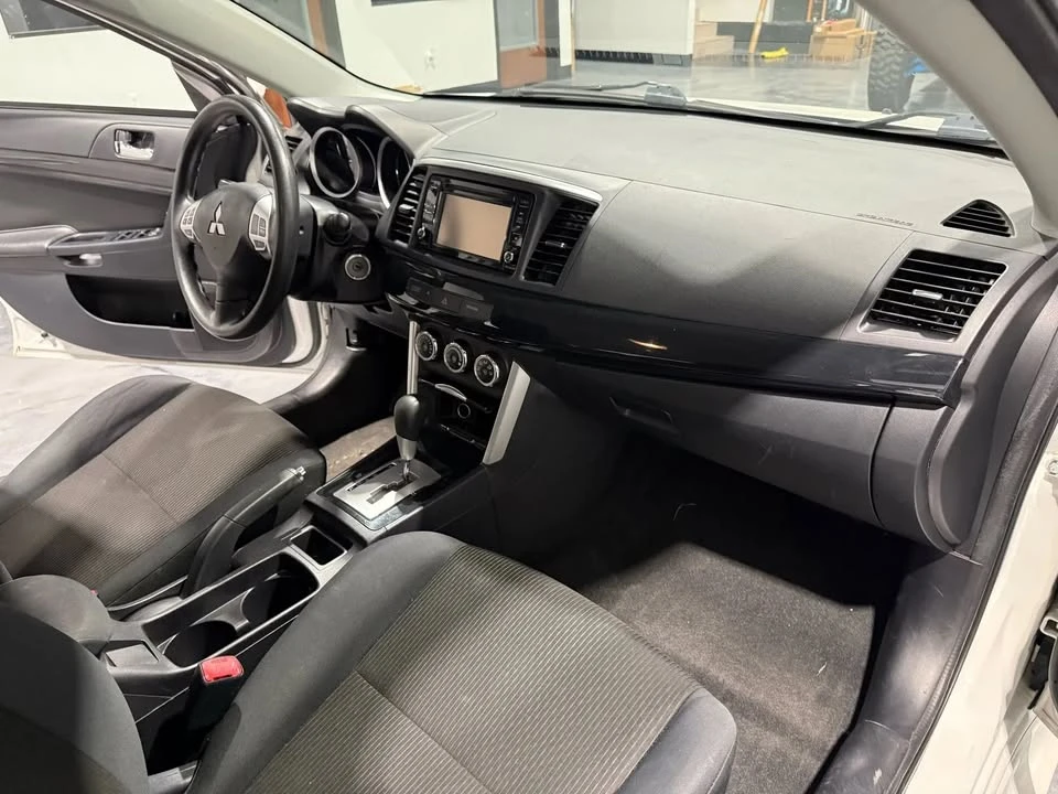 2017 Mitsubishi Lancer 10th Gen - Image 16 of 20