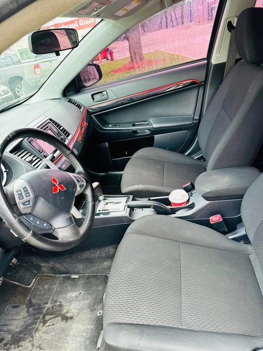 2017 Mitsubishi Lancer 10th Gen - Image 9 of 11