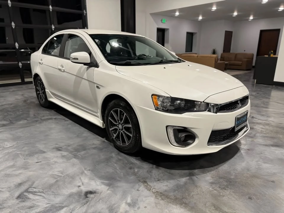 2017 Mitsubishi Lancer 10th Gen - Image 9 of 20