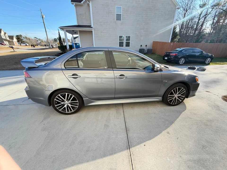 2017 Mitsubishi Lancer 10th Gen - Image 4 of 9