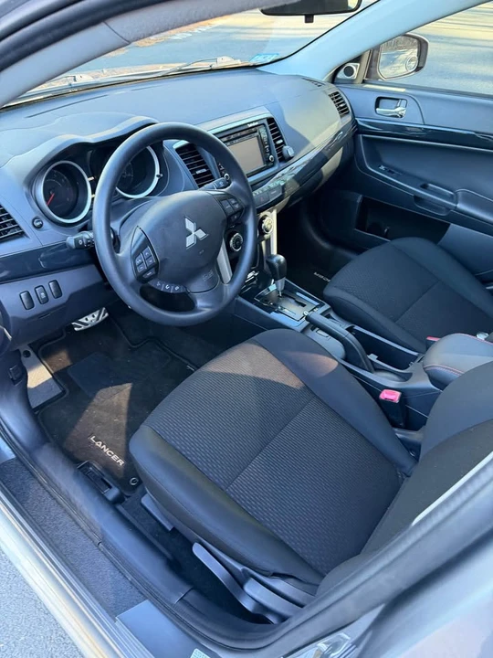 2017 Mitsubishi Lancer 10th Gen - Image 6 of 10