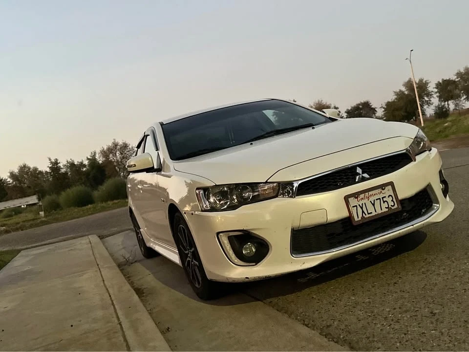 2017 Mitsubishi Lancer 10th Gen - Image 3 of 8