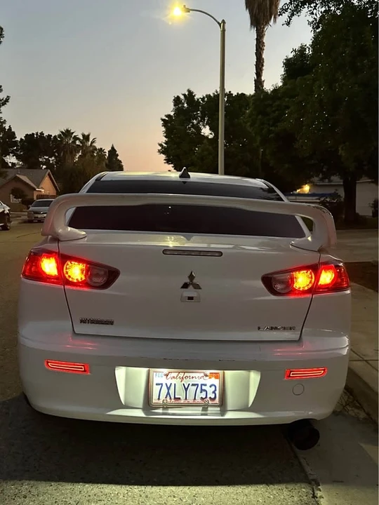 2017 Mitsubishi Lancer 10th Gen - Image 6 of 8
