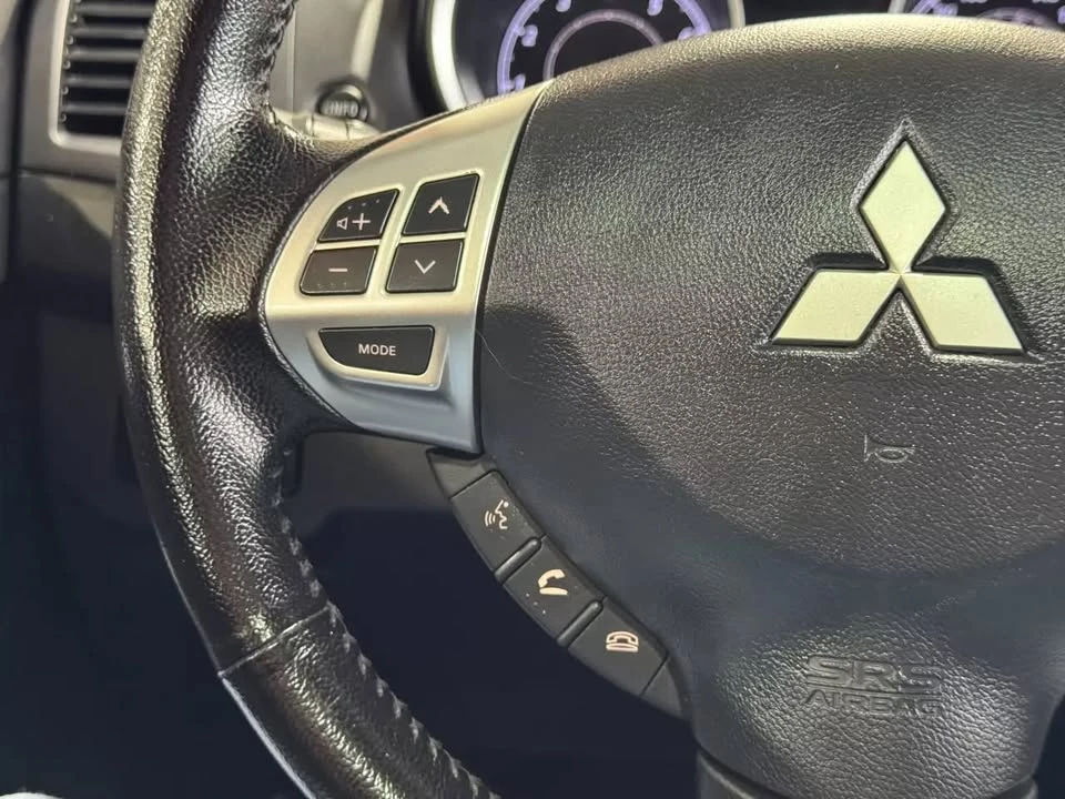 2017 Mitsubishi Lancer 10th Gen - Image 17 of 19