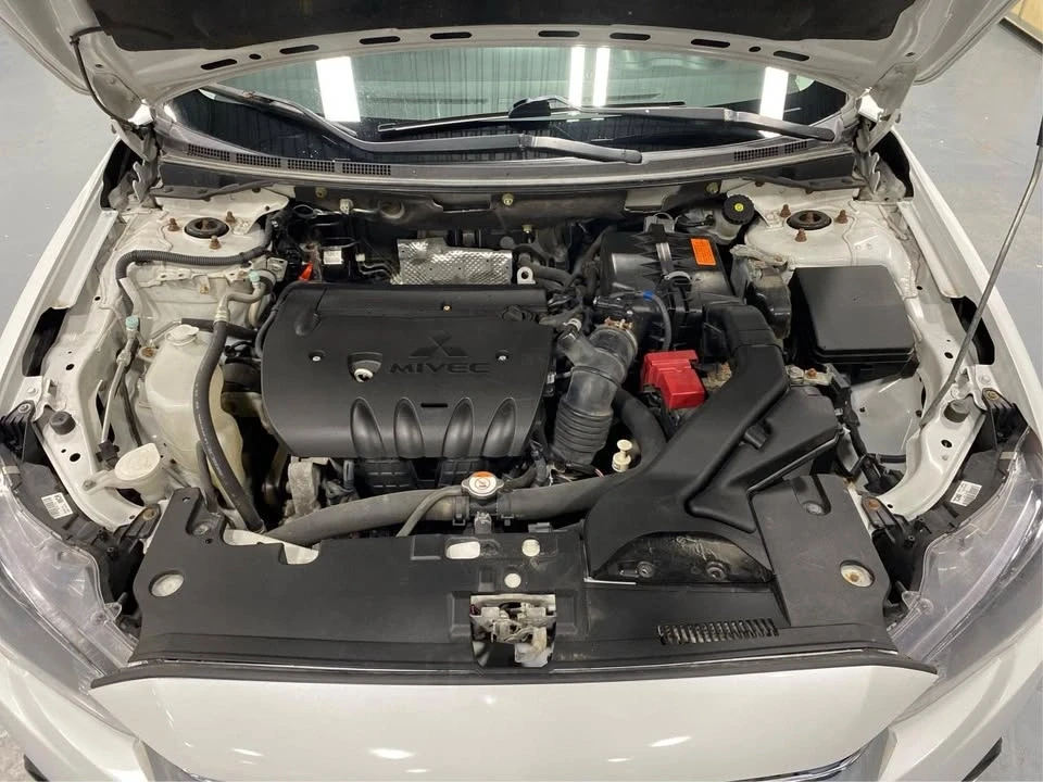 2017 Mitsubishi Lancer 10th Gen - Image 14 of 20