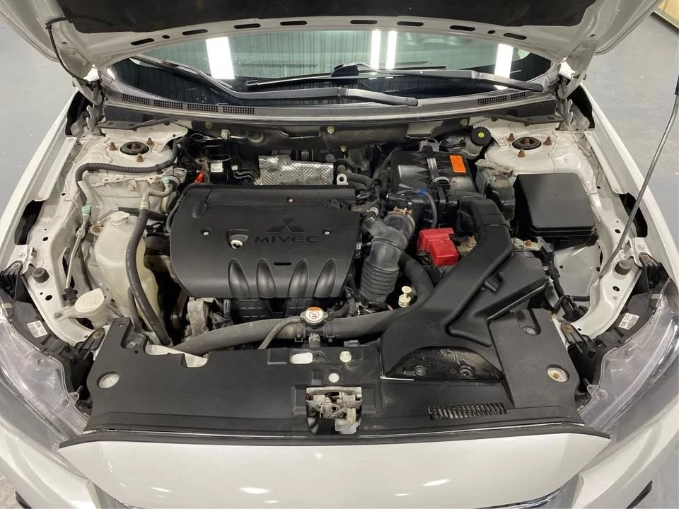 2017 Mitsubishi Lancer 10th Gen - Image 15 of 18