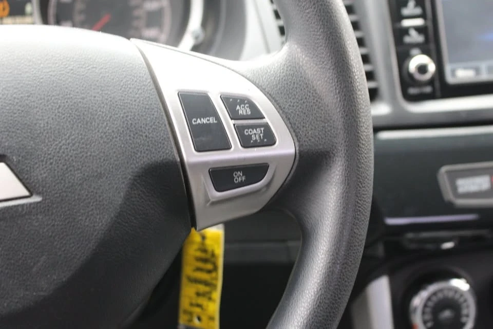 2017 Mitsubishi Lancer 10th Gen - Image 15 of 20
