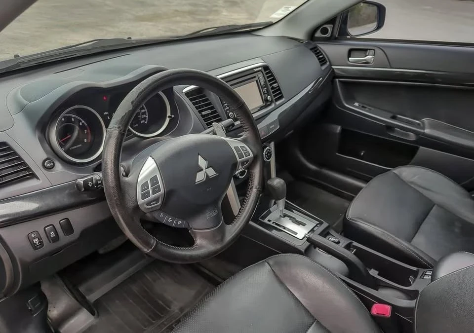 2017 Mitsubishi Lancer 10th Gen - Image 7 of 13