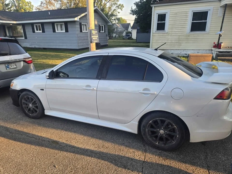 2017 Mitsubishi Lancer 10th Gen - Image 6 of 9