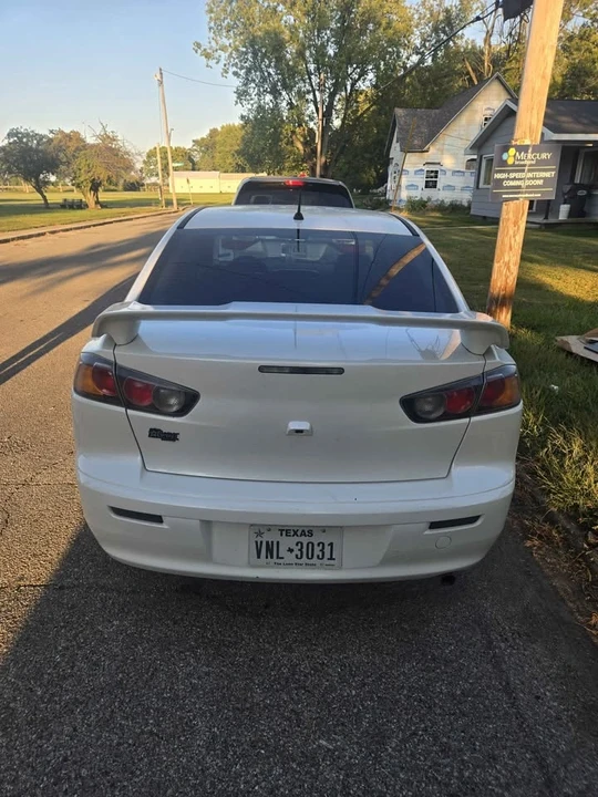 2017 Mitsubishi Lancer 10th Gen - Image 5 of 9