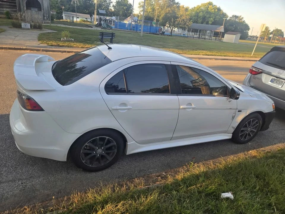2017 Mitsubishi Lancer 10th Gen - Image 4 of 9