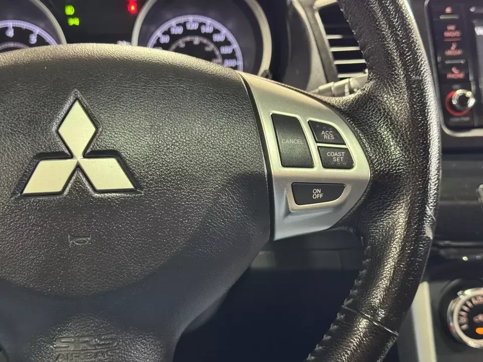 2017 Mitsubishi Lancer 10th Gen - Image 16 of 19