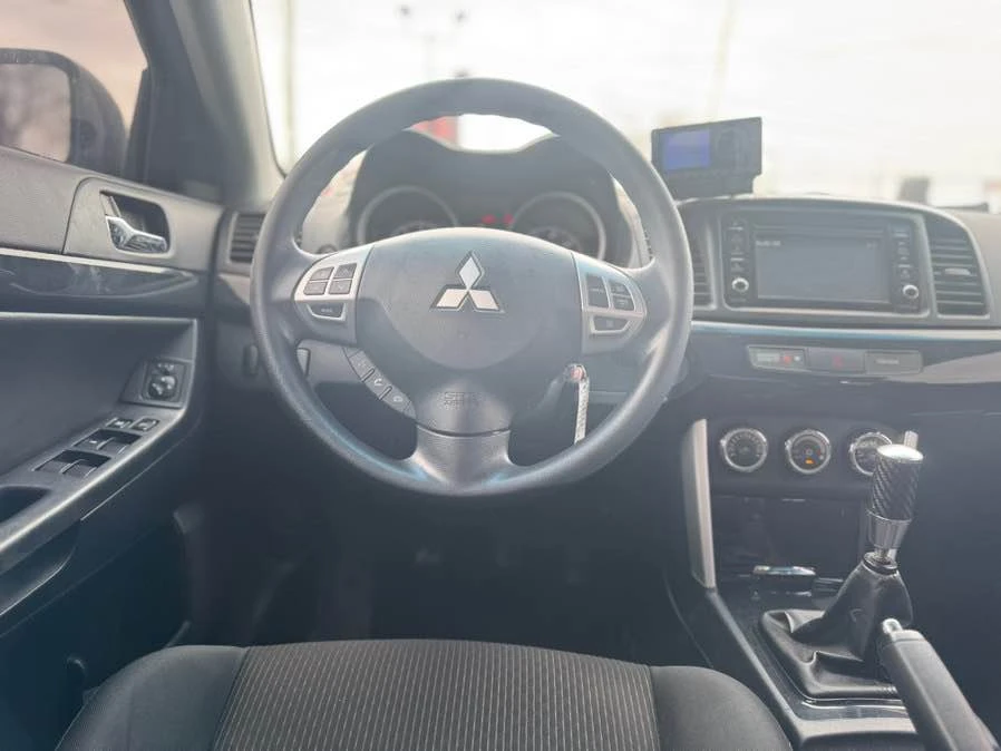 2017 Mitsubishi Lancer 10th Gen - Image 14 of 18