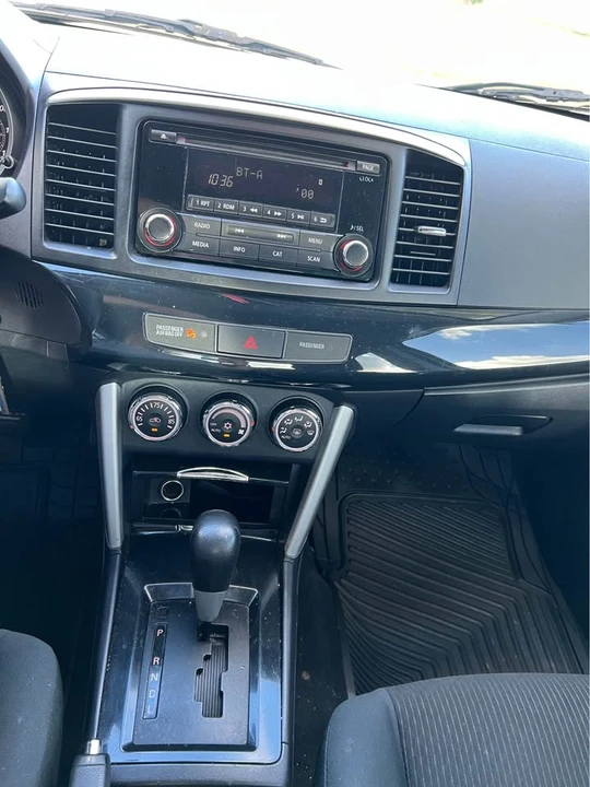 2017 Mitsubishi Lancer 10th Gen - Image 8 of 12