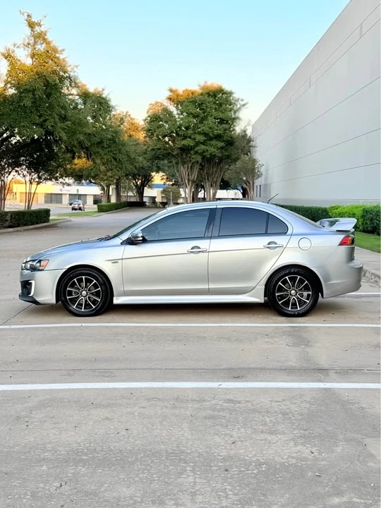 2017 Mitsubishi Lancer 10th Gen - Image 7 of 19