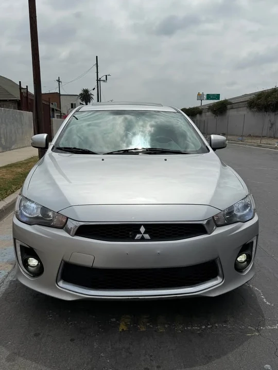 2017 Mitsubishi Lancer 10th Gen - Image 10 of 18