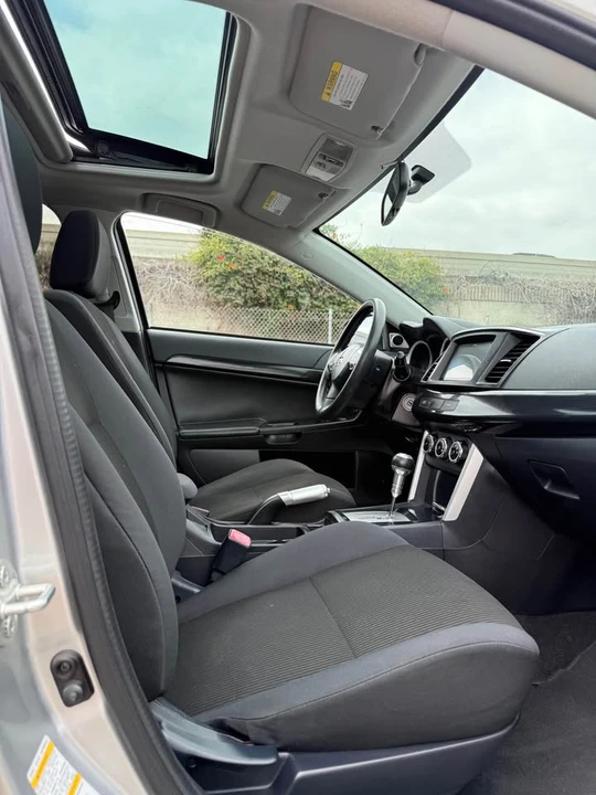 2017 Mitsubishi Lancer 10th Gen - Image 13 of 18
