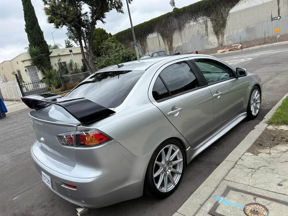 2017 Mitsubishi Lancer 10th Gen - Image 8 of 20