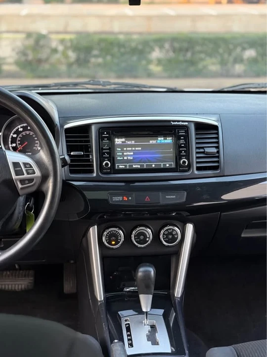 2017 Mitsubishi Lancer 10th Gen - Image 17 of 19