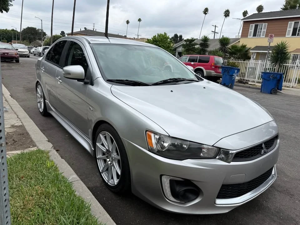 2017 Mitsubishi Lancer 10th Gen - Image 2 of 18
