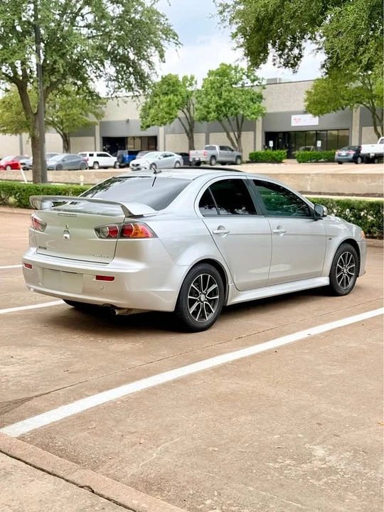 2017 Mitsubishi Lancer 10th Gen - Image 8 of 19