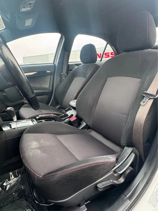 2017 Mitsubishi Lancer 10th Gen - Image 5 of 10