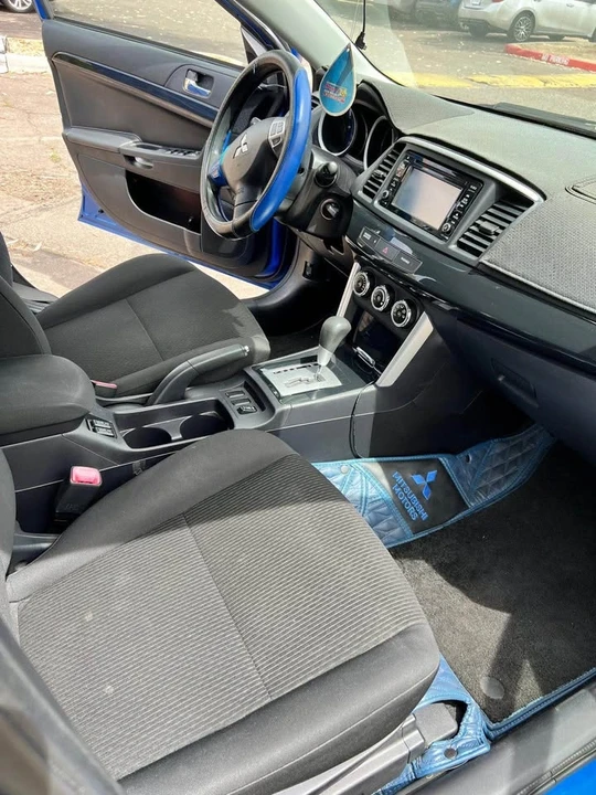 2017 Mitsubishi Lancer 10th Gen - Image 7 of 11