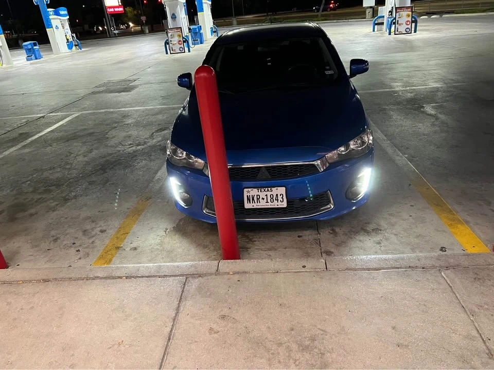 2017 Mitsubishi Lancer 10th Gen - Image 2 of 3