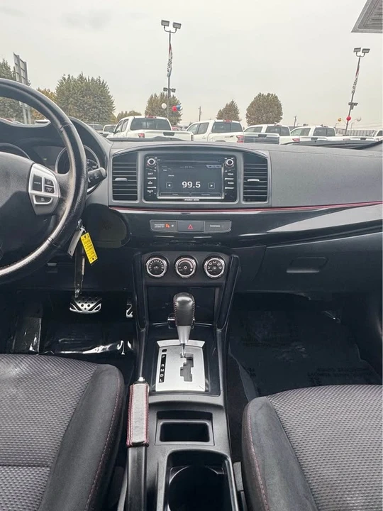 2017 Mitsubishi Lancer 10th Gen - Image 7 of 10