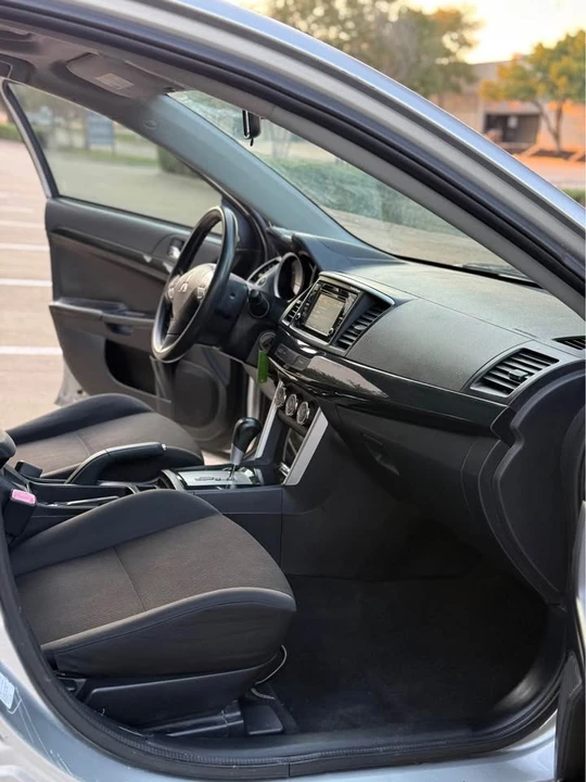 2017 Mitsubishi Lancer 10th Gen - Image 11 of 20
