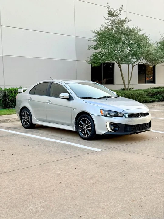 2017 Mitsubishi Lancer 10th Gen - Image 5 of 20