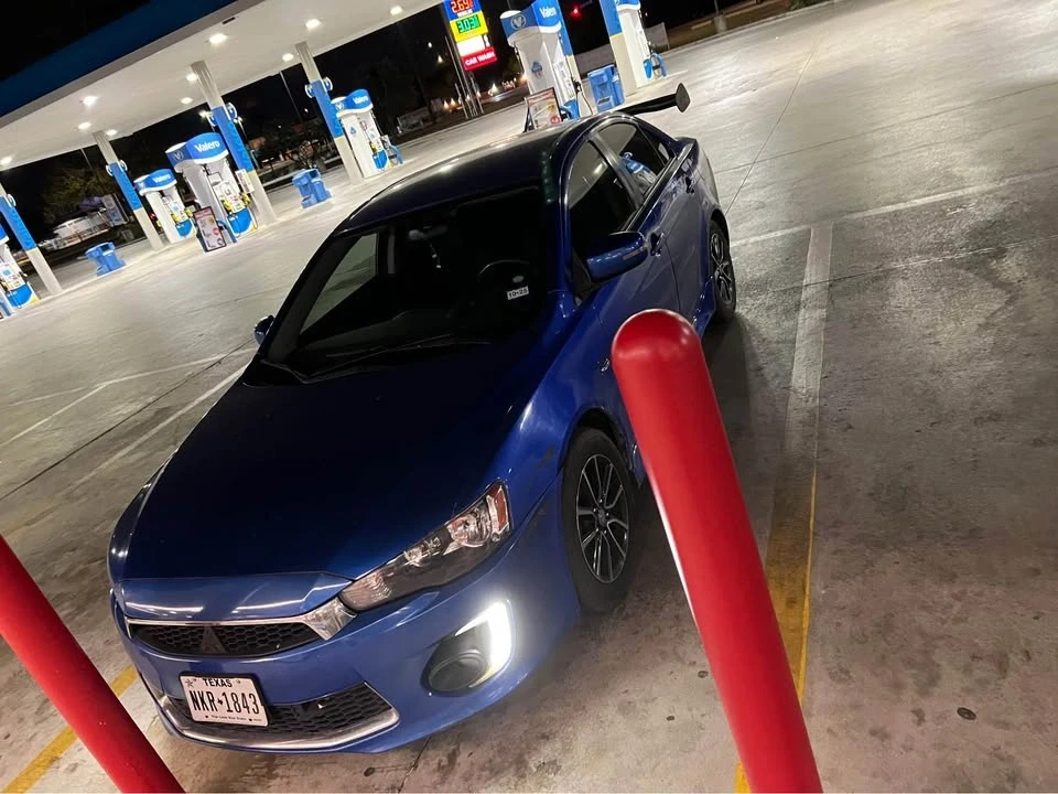 2017 Mitsubishi Lancer 10th Gen - Image 3 of 3