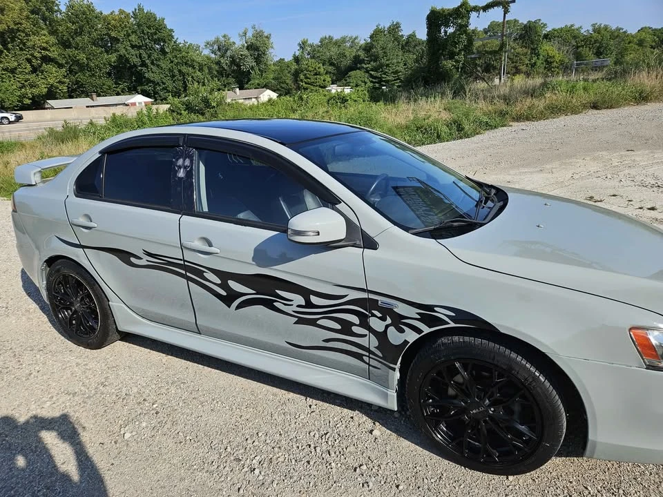 2017 Mitsubishi Lancer 10th Gen - Image 8 of 12