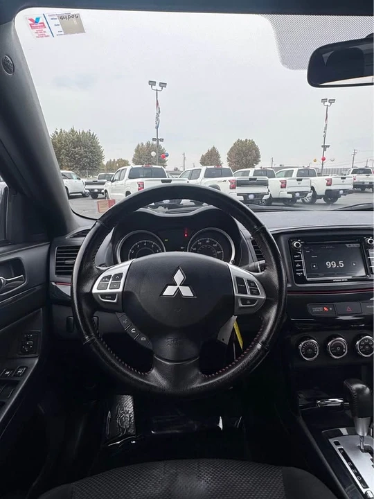 2017 Mitsubishi Lancer 10th Gen - Image 6 of 10