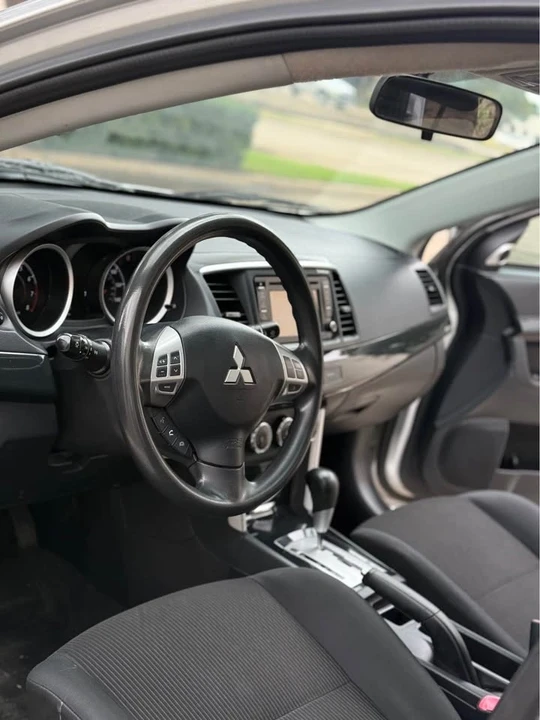2017 Mitsubishi Lancer 10th Gen - Image 16 of 19