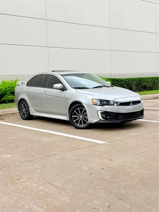2017 Mitsubishi Lancer 10th Gen - Image 4 of 19