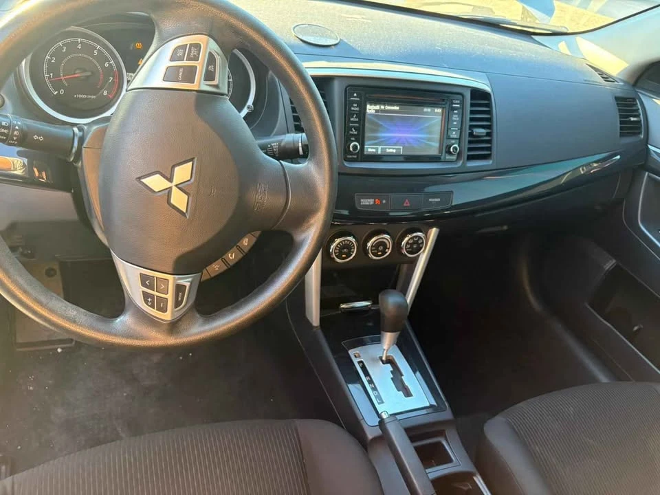 2017 Mitsubishi Lancer 10th Gen - Image 4 of 8