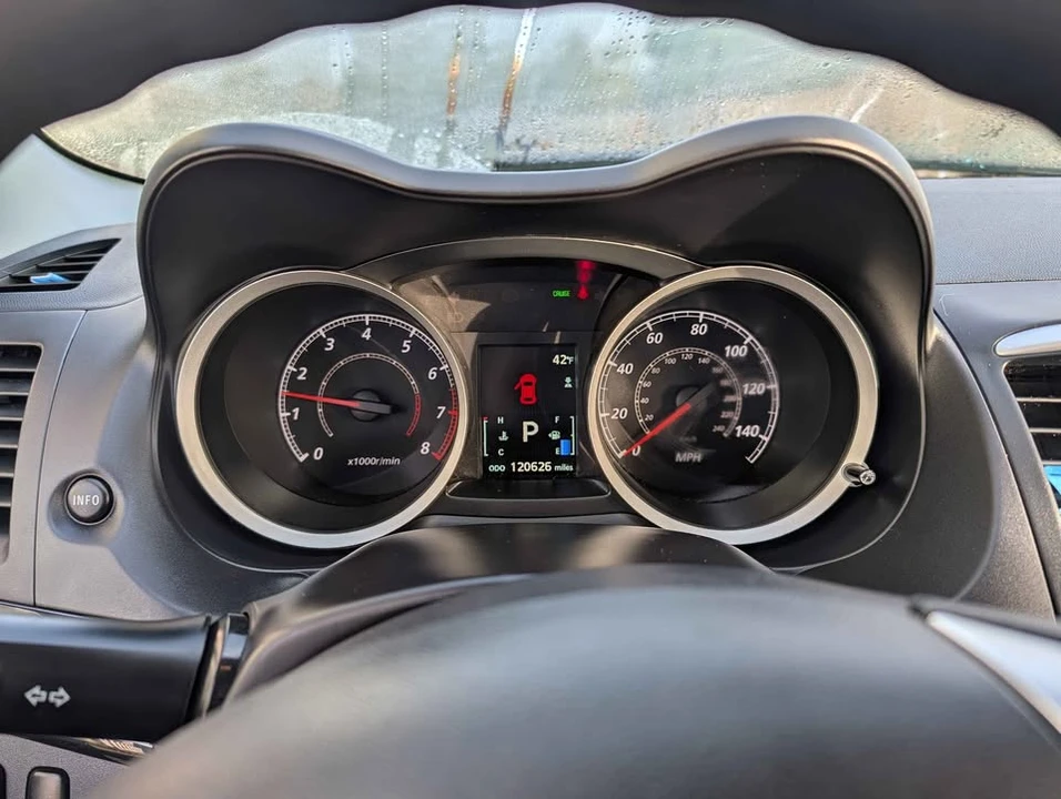 2017 Mitsubishi Lancer 10th Gen - Image 9 of 9